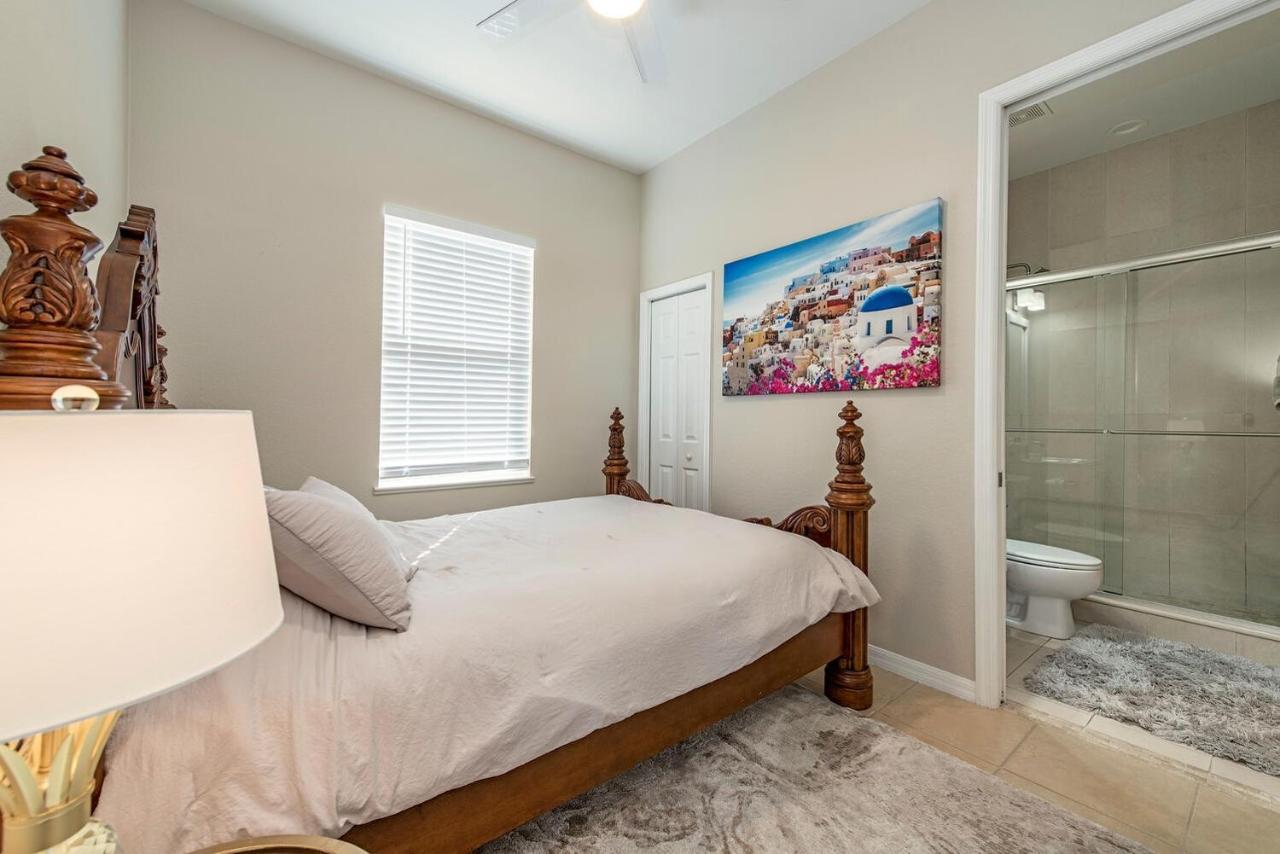 Vacation Home With Pool. 4 Bedrooms. Sleeps 10 Naples Exterior photo